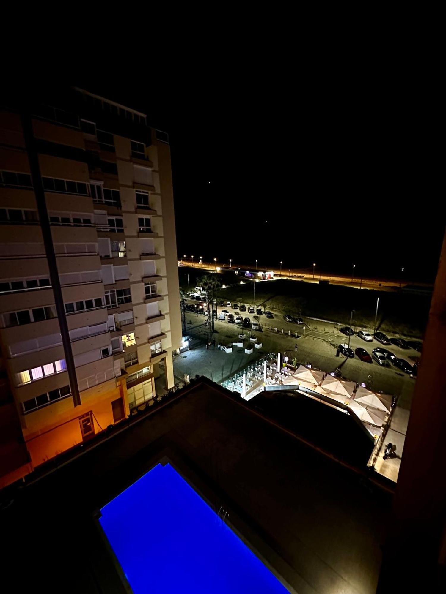 Front Beach Costa Caparica Lisbon Costa da Caparica Exterior foto